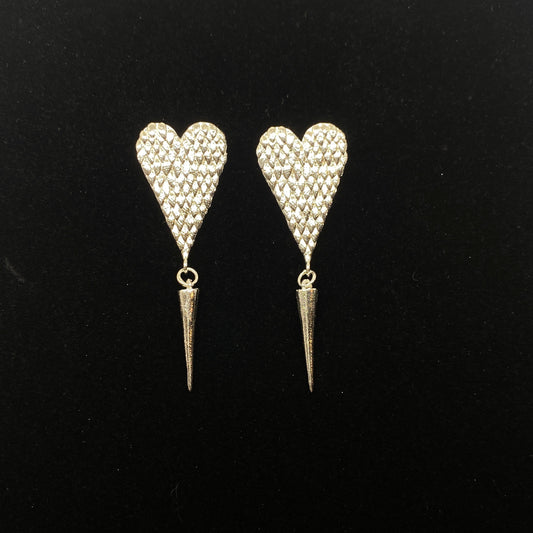 Serpentine love earrings with spike