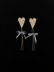 Serpentine love earrings with ribbons