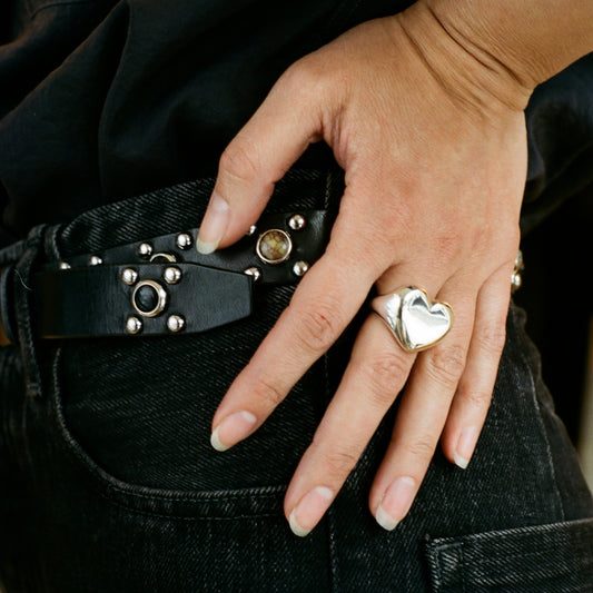 Chunky heart signet ring