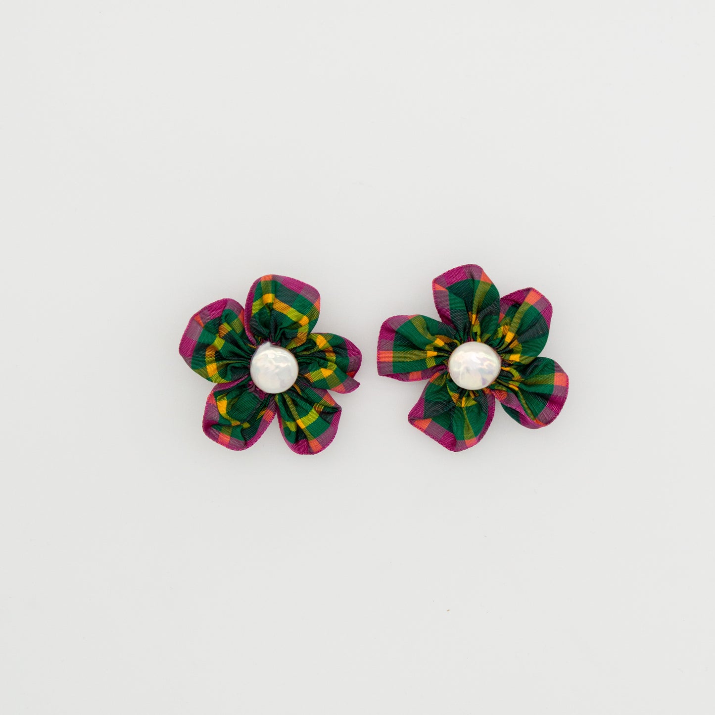 Scrunchy earrings