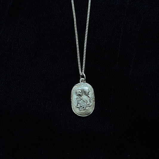 Skeleton lovers pendent