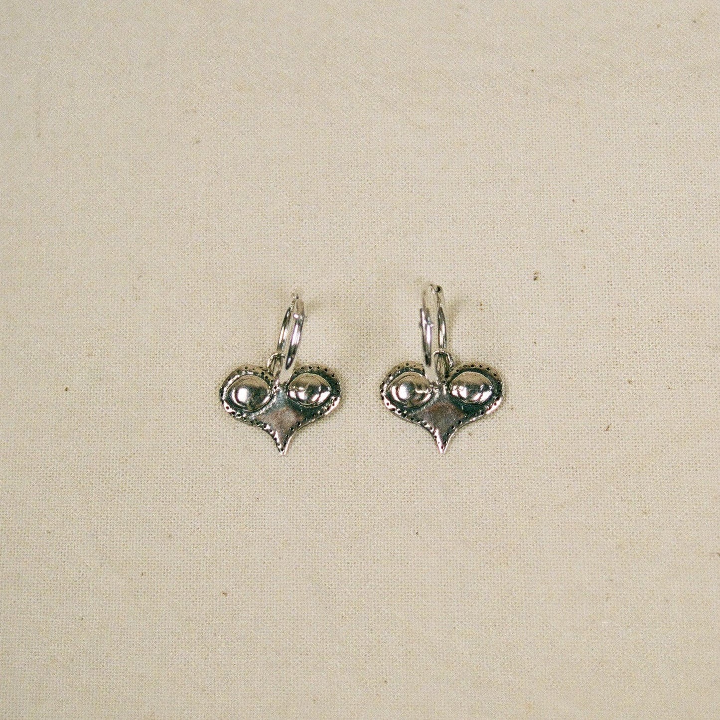 Sumerian eyes earrings