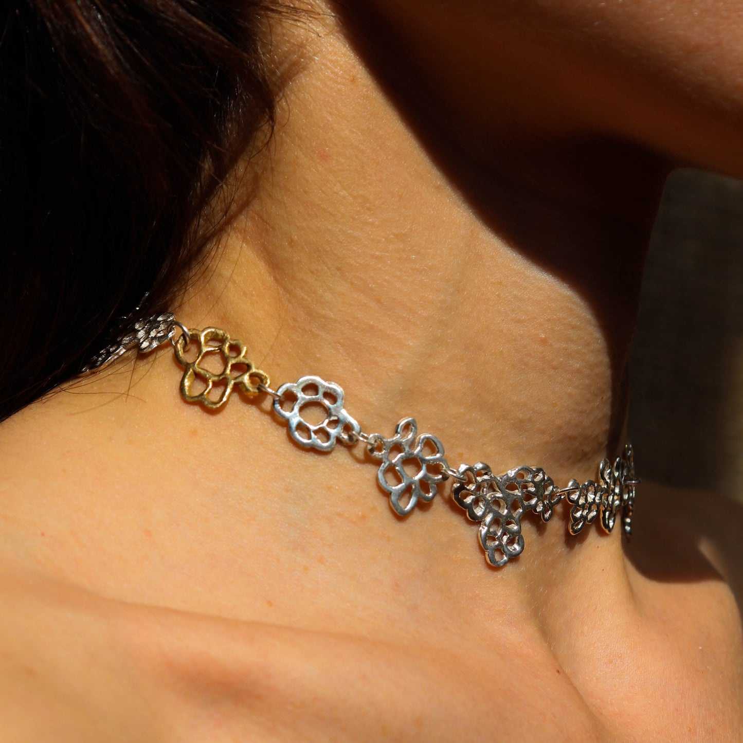 Cymatic choker