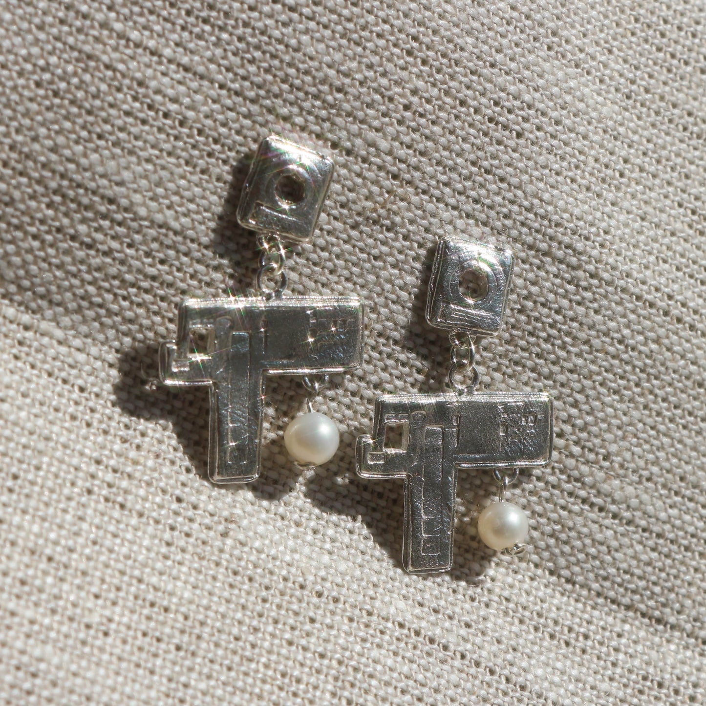 Sigil and Pearl earrings